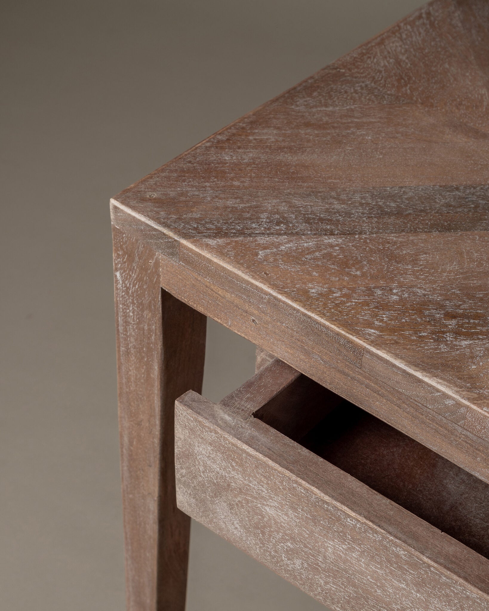 Mesa de Noche Nila